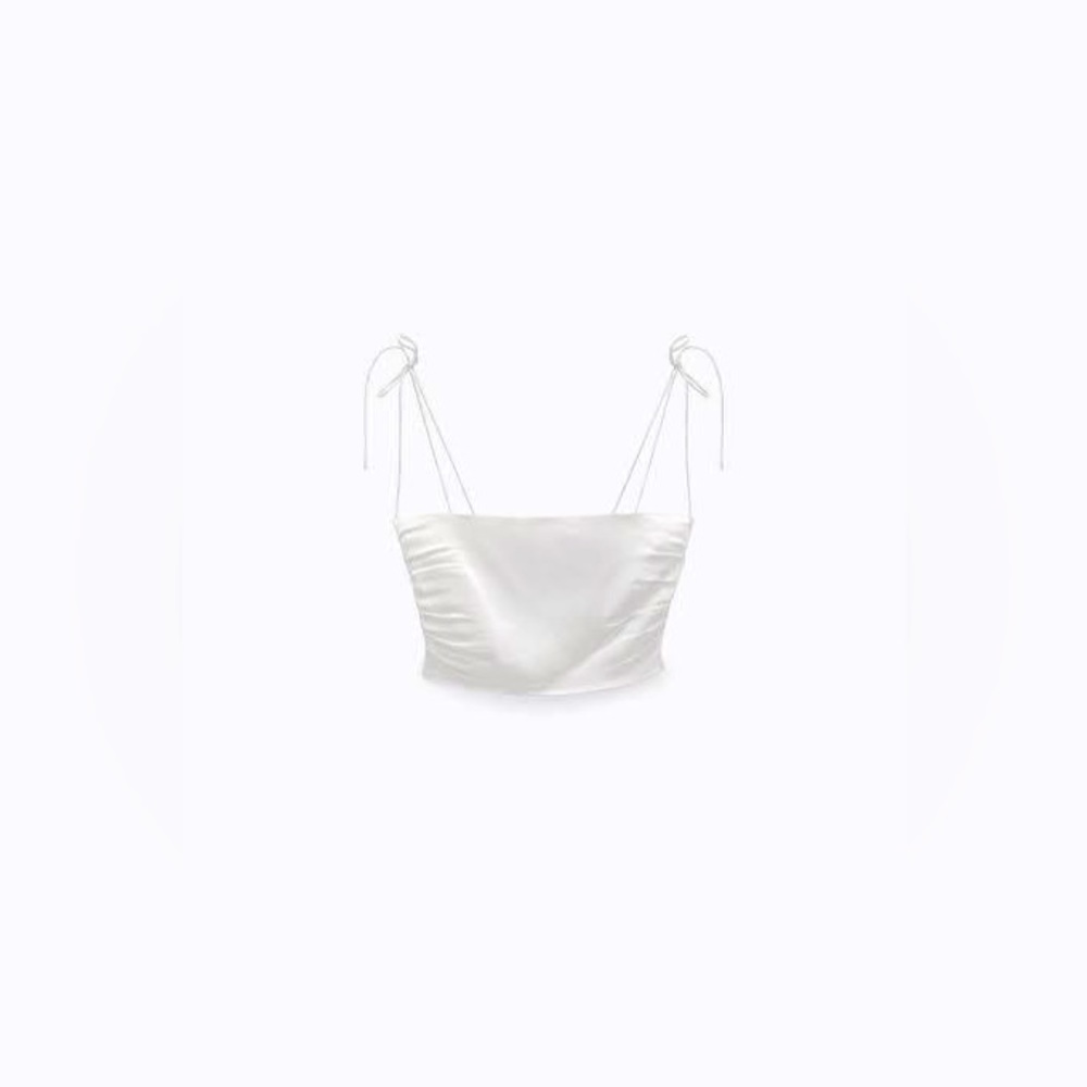 NEW w/o tags. ZARA. Small. Crop top. White. Sateen effect.